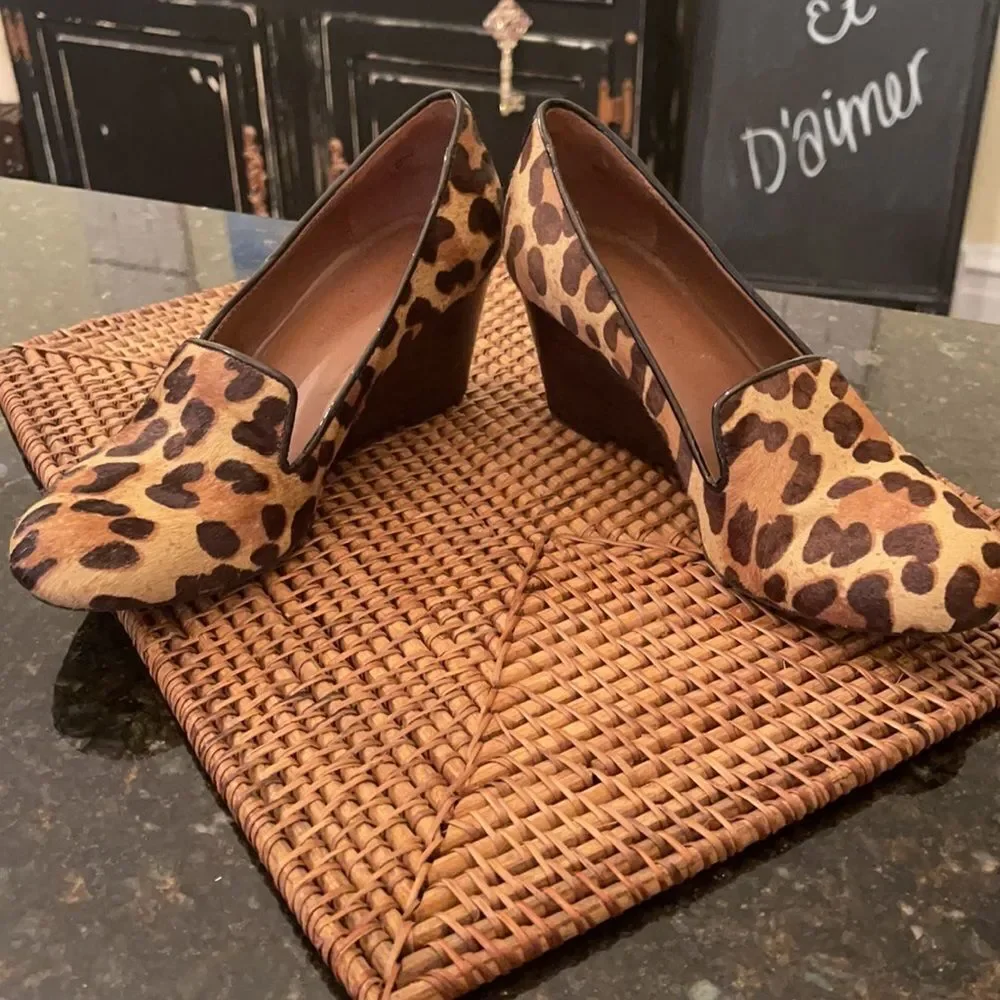 *DONALD J PLINER* Sz 6 Leopard Print CalfHair Wedge